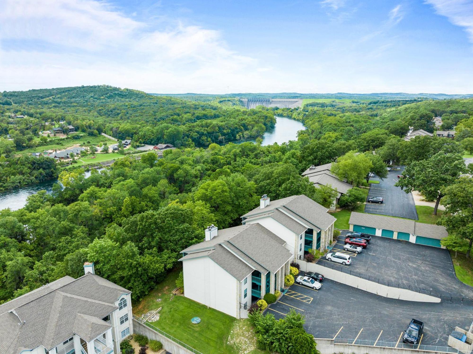 Bluffs Oasis Condo Branson Exterior photo